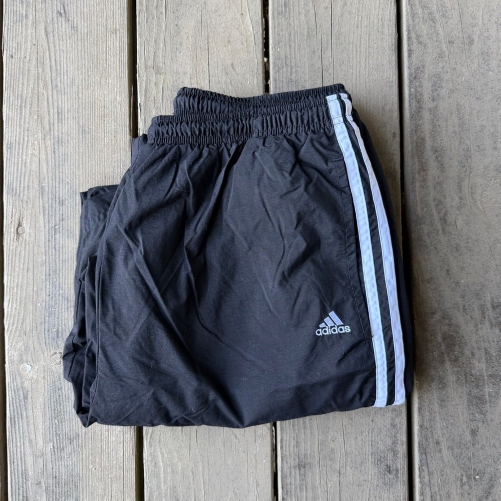 Adidas Mens XL Black Three Stripe Track Pants Athletic Windbreaker Joggers